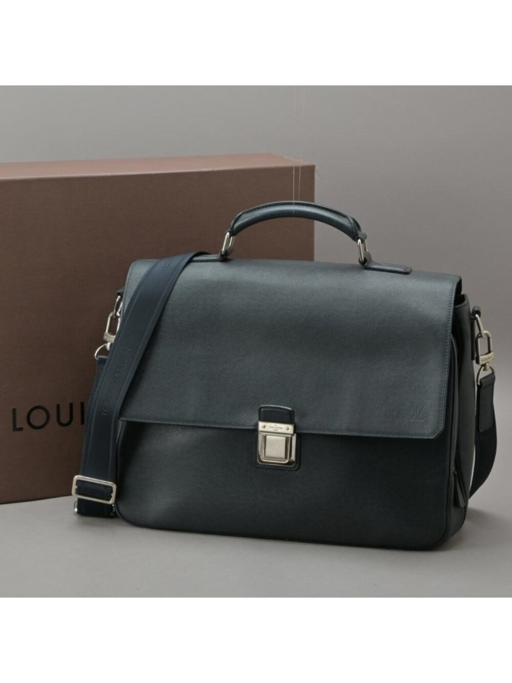 Louis Vuitton Vasili GM 2-Way Business Bag Taiga Leather Navy